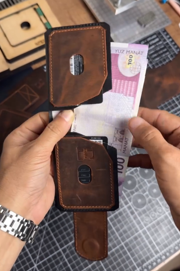 AeroFold Leather Wallet