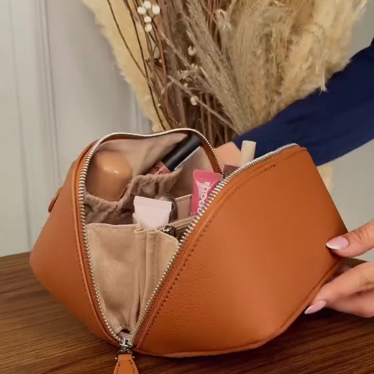 Leather cosmetic bags